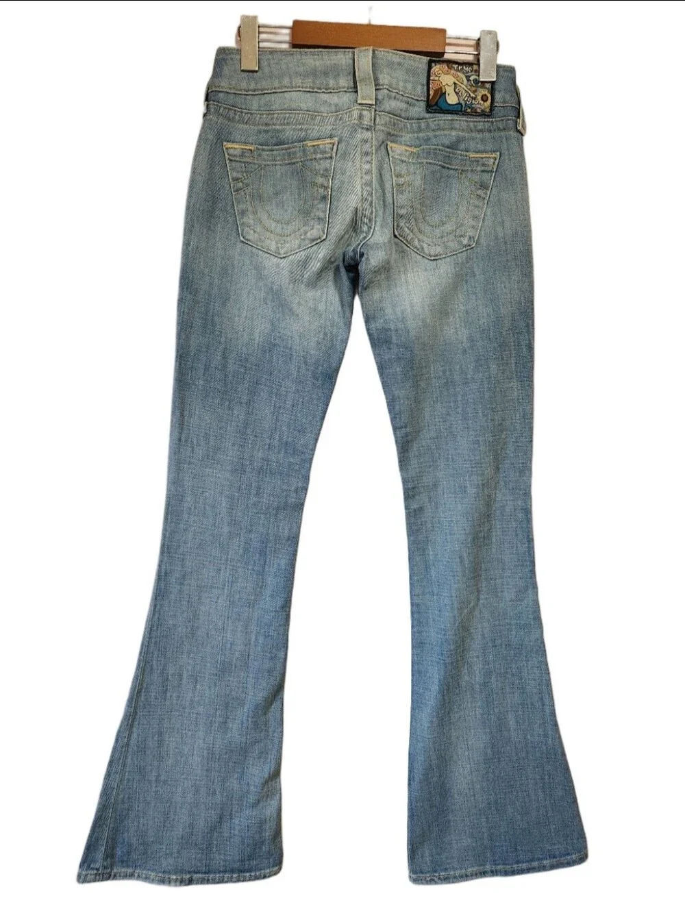 True Religion Y2K Caroline Lady Godiva Patch Low Rise Flare Jeans 26 Premium! - Picture 4 of 11